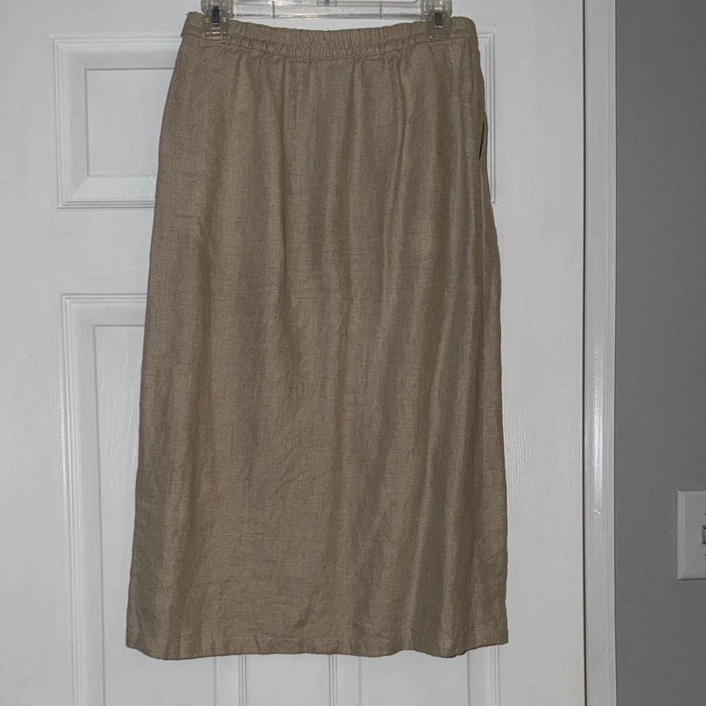 L.L. Bean Women's Khaki 100% Linen Midi Skirt Size 4 Reg - Picture 2 of 4